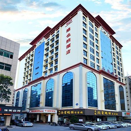 Vienna Classic Hotel Shenzhen Bantian Wuhe Avenue Esterno foto