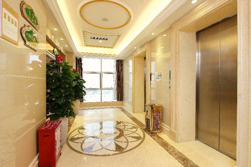 Vienna Classic Hotel Shenzhen Bantian Wuhe Avenue Esterno foto