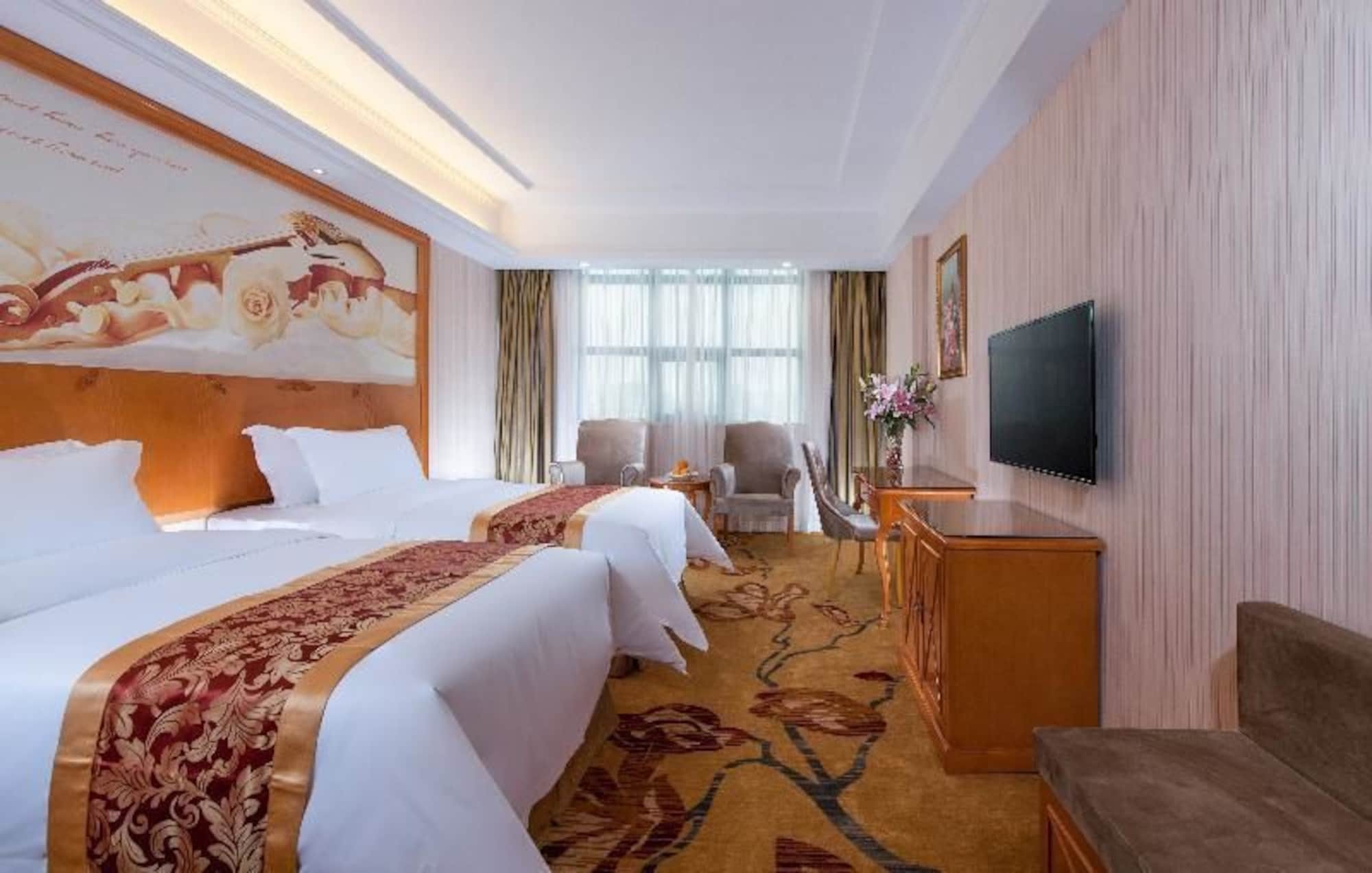 Vienna Classic Hotel Shenzhen Bantian Wuhe Avenue Esterno foto
